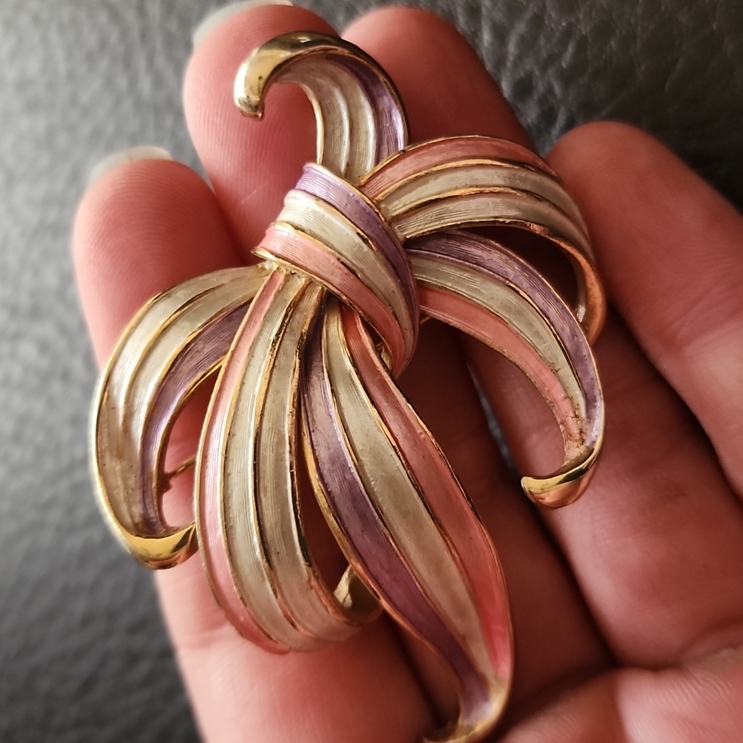 Vtg Kramer Brooch 40$